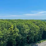 Skyline Forest View شقة